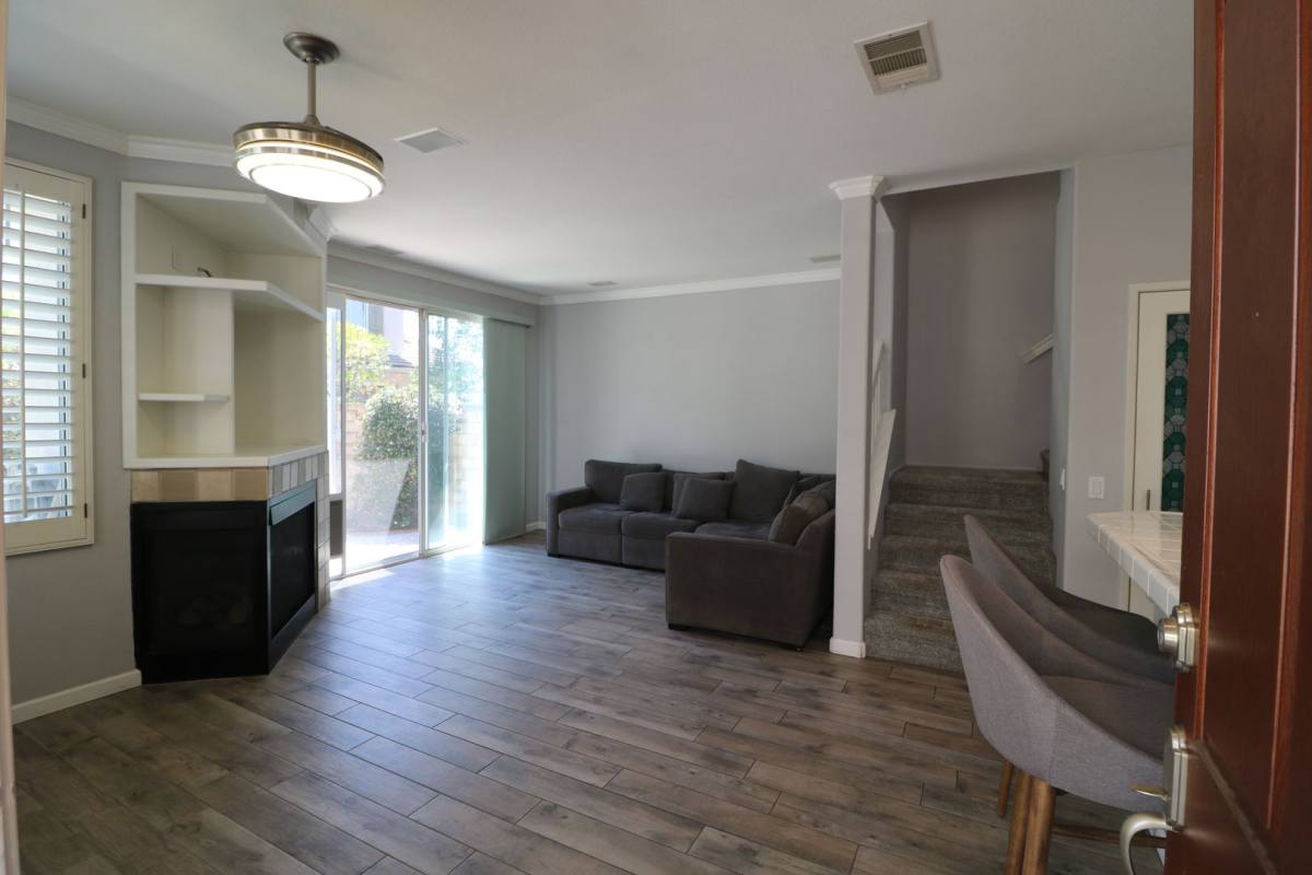 Townhouse for rent at 26504 Bryce Rd, Valencia, CA 91354