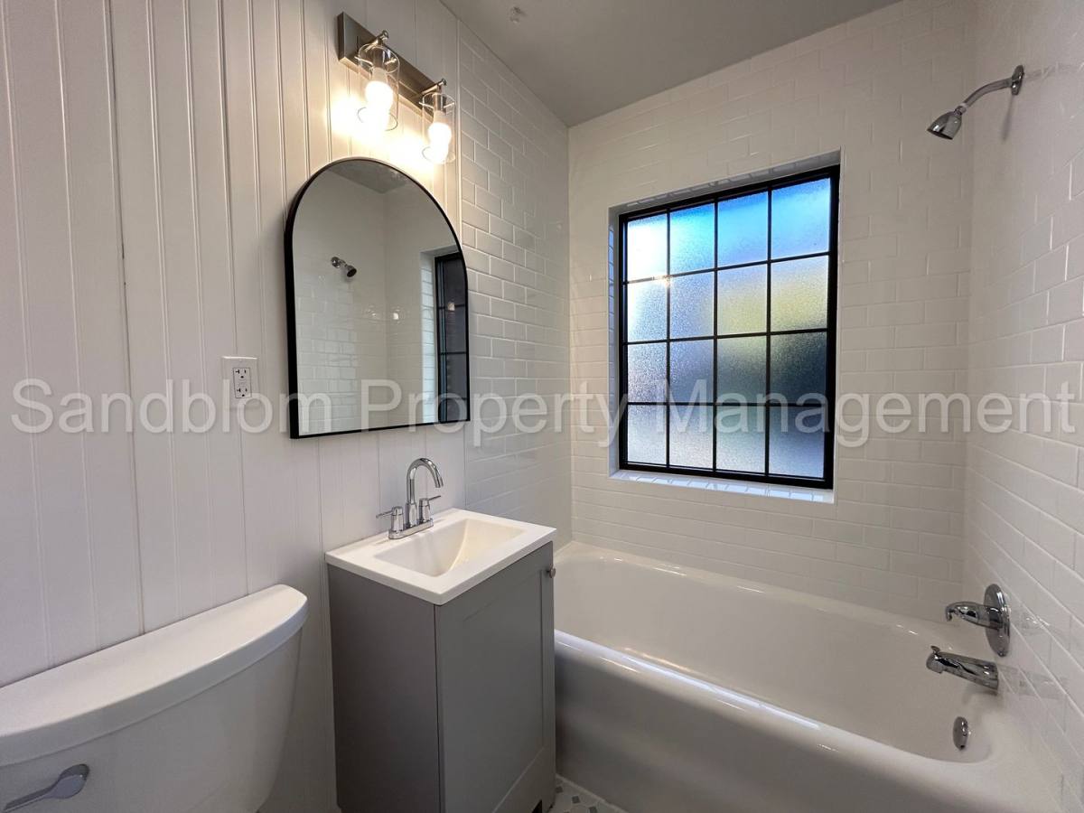 Apartment for rent at 1817 S Baltimore Ave, Tulsa, OK 74119