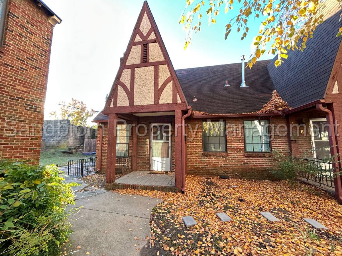 Apartment for rent at 1817 S Baltimore Ave, Tulsa, OK 74119