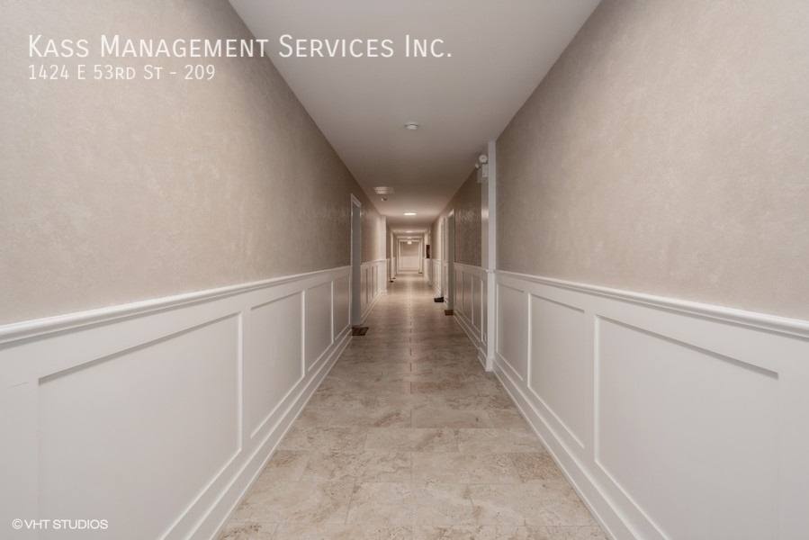 Condo for rent at 1424 E 53rd St, Chicago, IL 60615