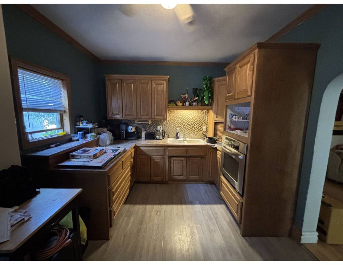 Apartment for rent at 614-616 Clinton St, La Crosse, WI 54603