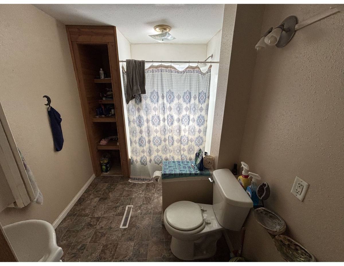 Apartment for rent at 614-616 Clinton St, La Crosse, WI 54603