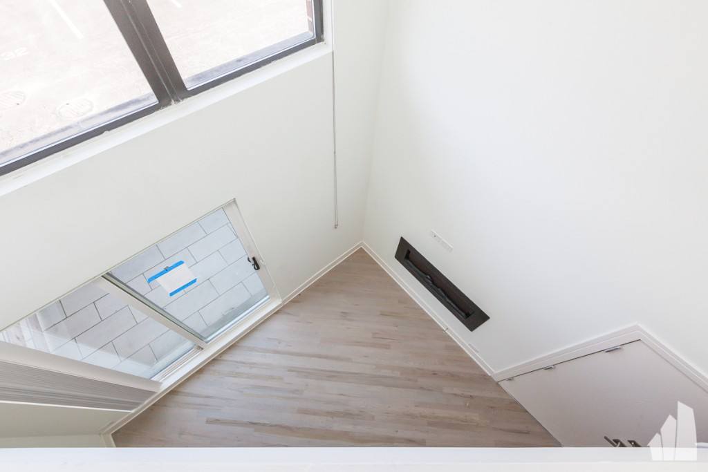 Apartment for rent at 944 W Grace, Chicago, IL 60613