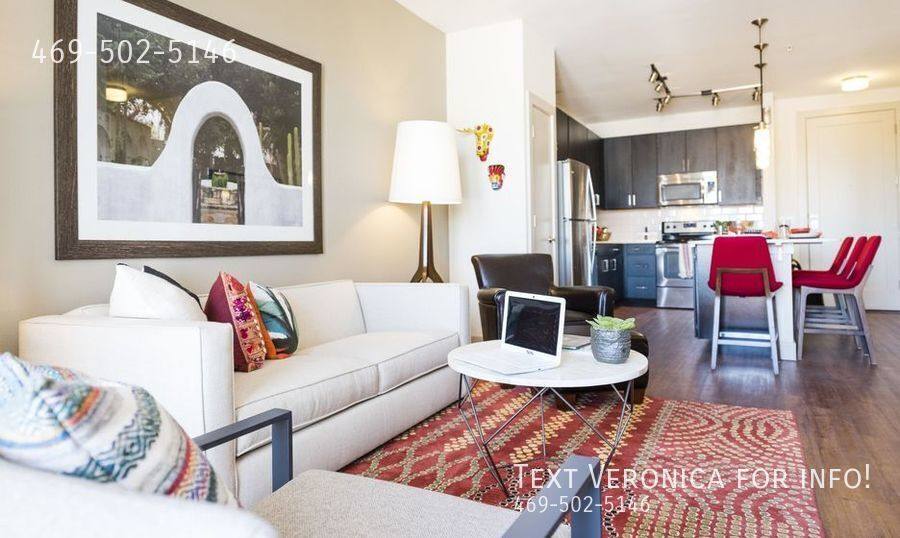 Apartment for rent at 2025 E 7th St, Austin, TX 78702