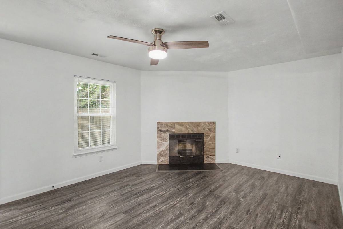 House for rent at 4327 Lacy Cove Lane, Newport News, VA 23602