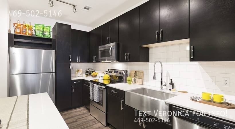 Apartment for rent at 3607 S Lamar Blvd, Austin, TX 78704