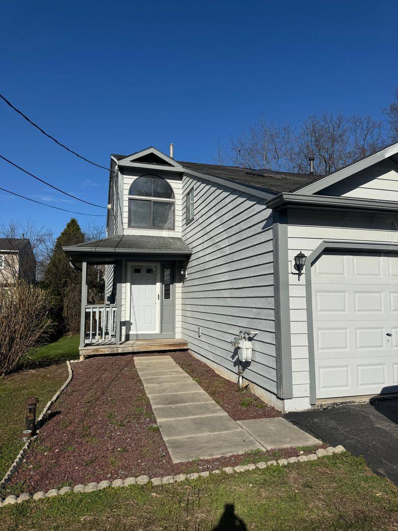 Townhouse for rent at 323 Gillespie Ave, Syracuse, NY 13219