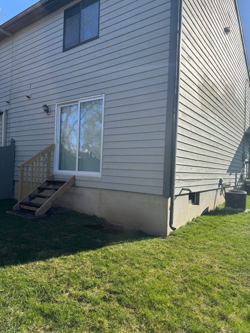 Townhouse for rent at 323 Gillespie Ave, Syracuse, NY 13219