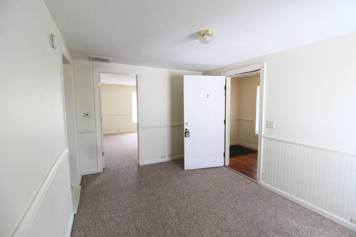 Apartment for rent at 272 W Bruce St, Harrisonburg, VA 22801
