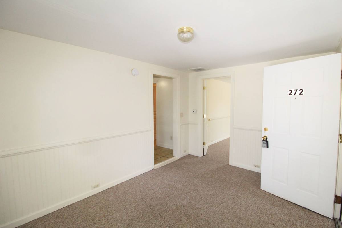 Apartment for rent at 272 W Bruce St, Harrisonburg, VA 22801