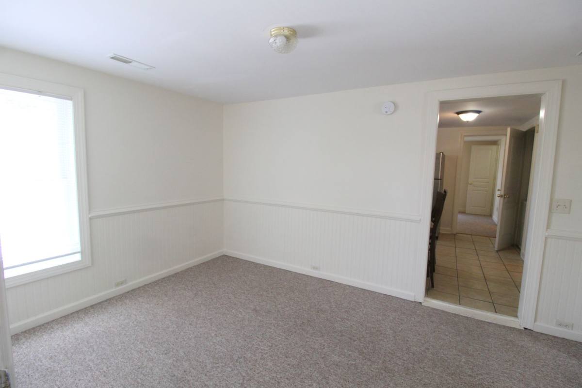 Apartment for rent at 272 W Bruce St, Harrisonburg, VA 22801