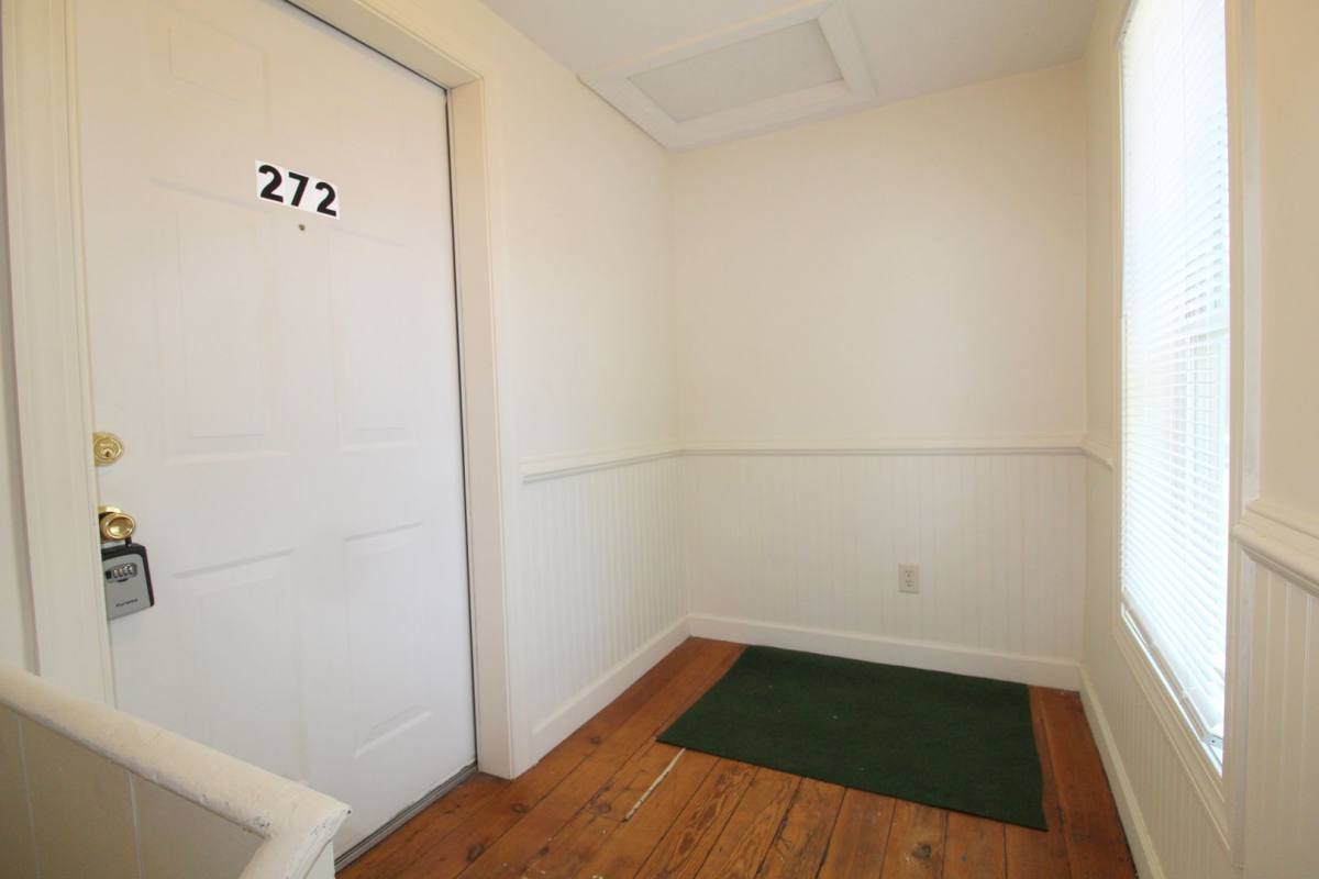 Apartment for rent at 272 W Bruce St, Harrisonburg, VA 22801