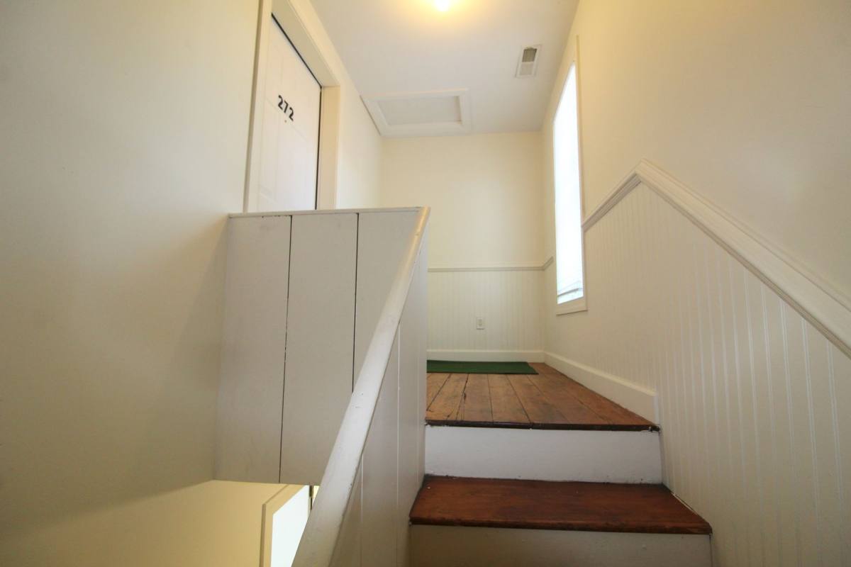 Apartment for rent at 272 W Bruce St, Harrisonburg, VA 22801