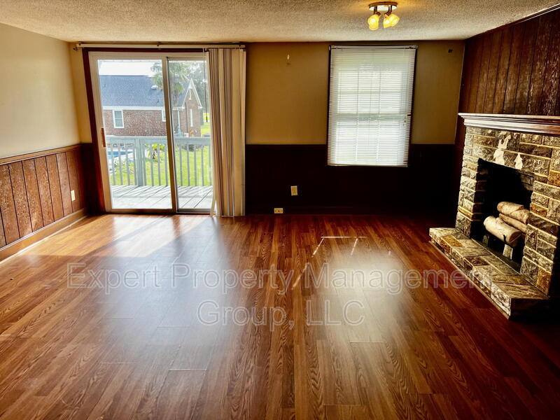 Apartment for rent at 103 Winterlochen Dr #C, Dunn, NC 28334