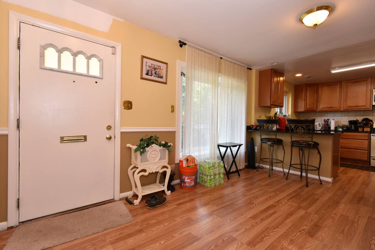 House for rent at 305 Hillsboro Dr, Silver Spring, MD 20902