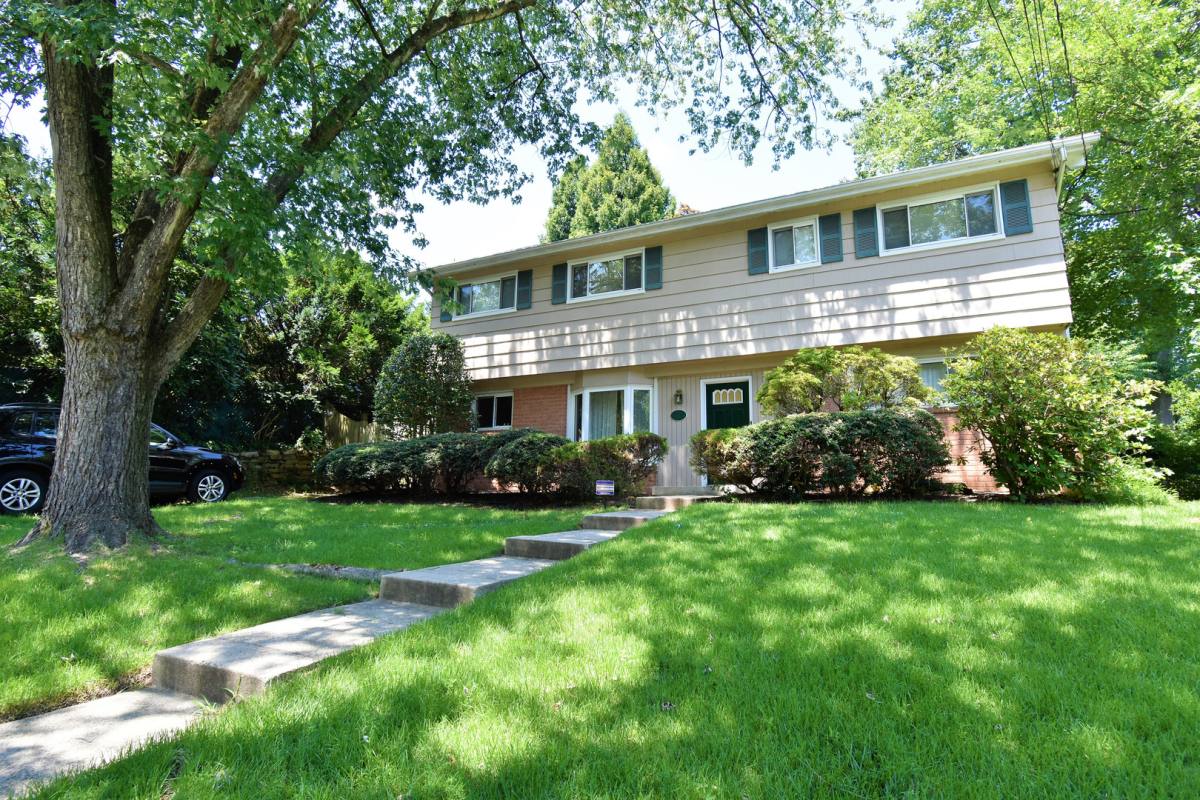 House for rent at 305 Hillsboro Dr, Silver Spring, MD 20902