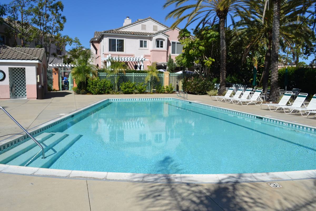 Townhouse for rent at 7579 Hazard Center Dr, San Diego, CA 92108