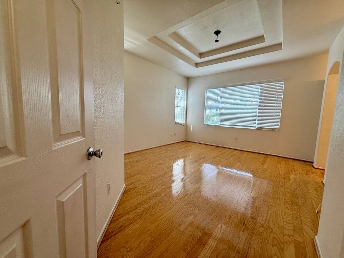 Townhouse for rent at 7579 Hazard Center Dr, San Diego, CA 92108