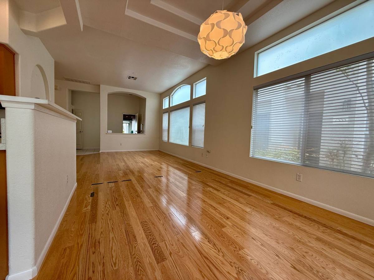 Townhouse for rent at 7579 Hazard Center Dr, San Diego, CA 92108