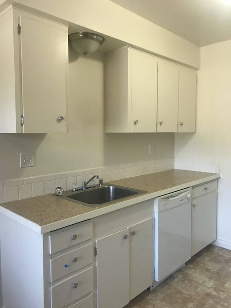 Apartment for rent at 3011 E 9th St, Vancouver, WA 98661