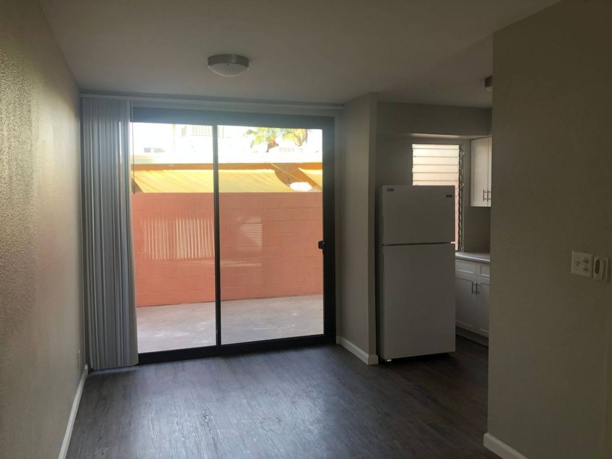 Apartment for rent at 722 E San Lorenzo Rd, Palm Springs, CA 92264