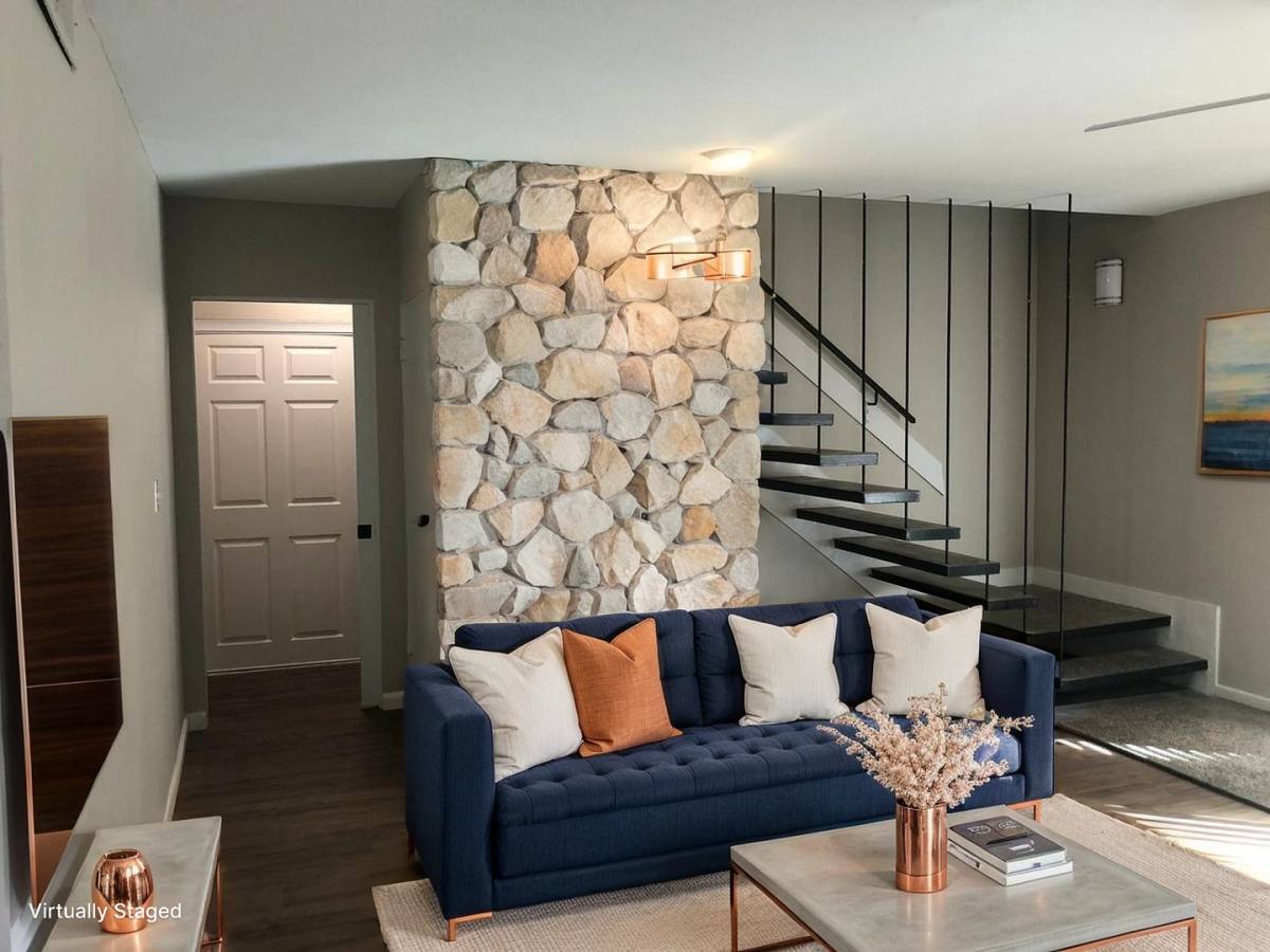 Apartment for rent at 722 E San Lorenzo Rd, Palm Springs, CA 92264
