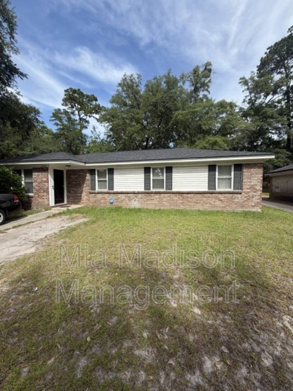 House for rent at 9406 Dunwoody Dr, Savannah, GA 31406
