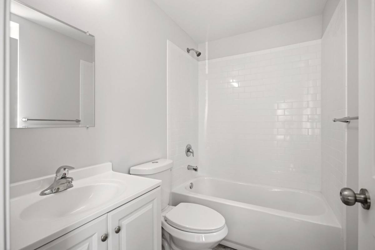 Apartment for rent at 5500 Delmar Blvd, Saint Louis, MO 63112