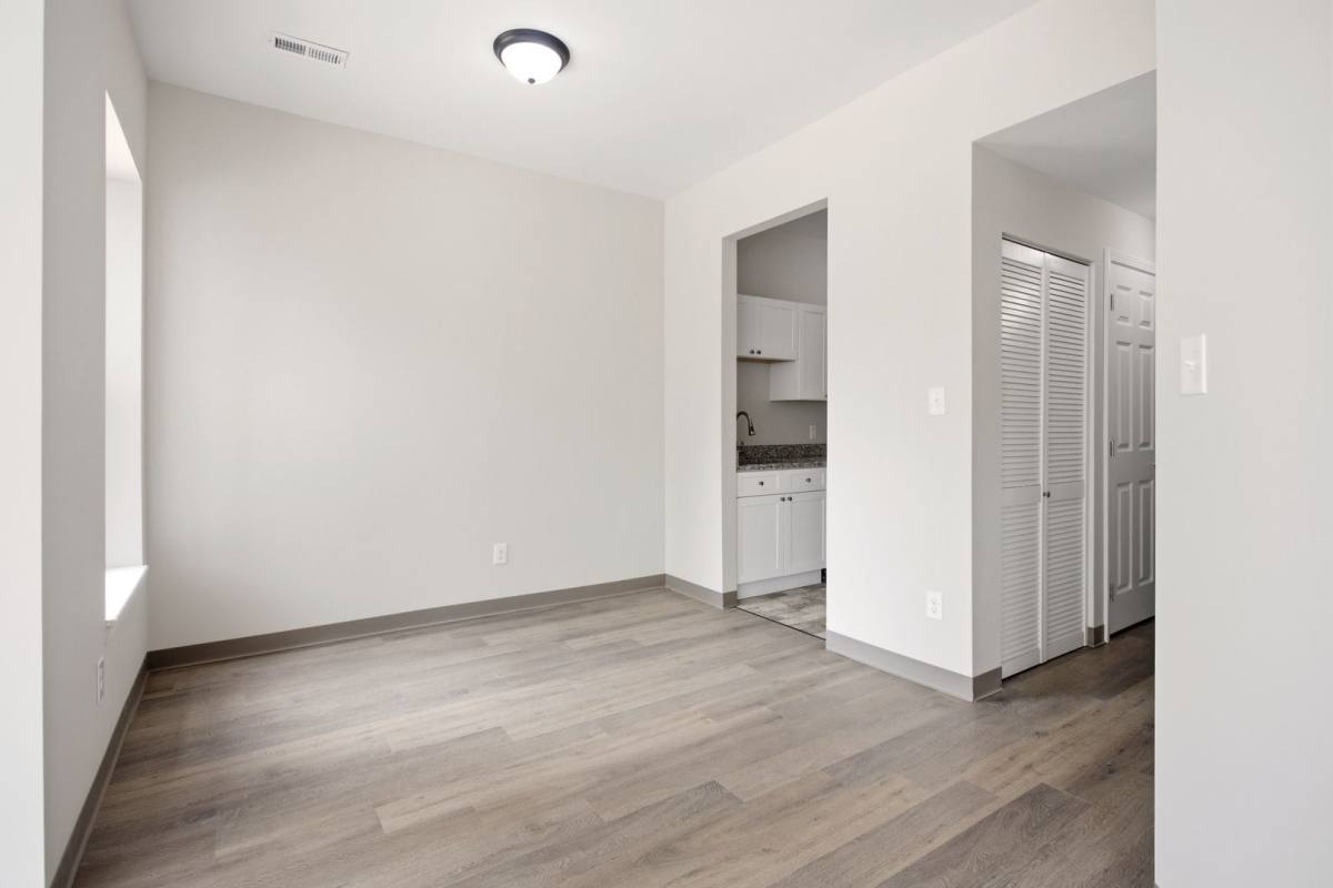 Apartment for rent at 5500 Delmar Blvd, Saint Louis, MO 63112