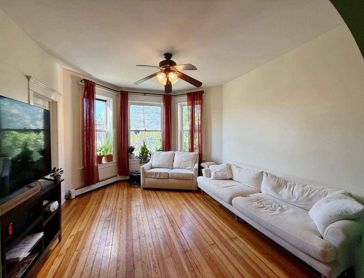 Apartment for rent at 47 Chicago Ave, Oak Park, IL 60302