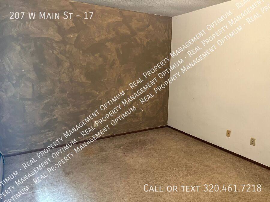 Apartment for rent at 207 W Main St, Osakis, MN 56360