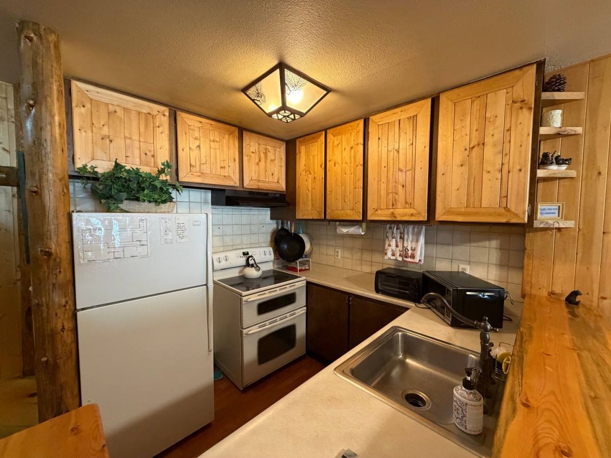 Condo for rent at 3253 Meridian Blvd, Mammoth Lakes, CA 93546