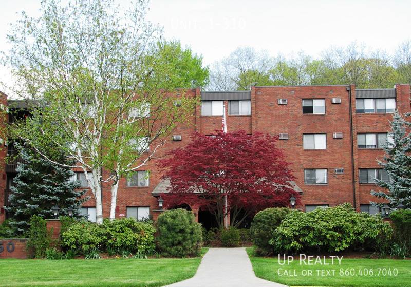 Apartment for rent at 1160 S Main St, Middletown, CT 06457