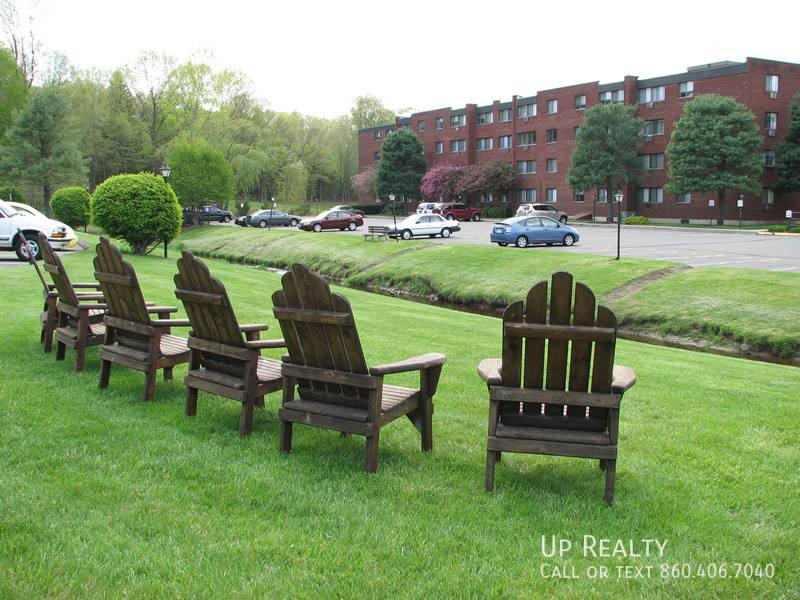 Apartment for rent at 1160 S Main St, Middletown, CT 06457