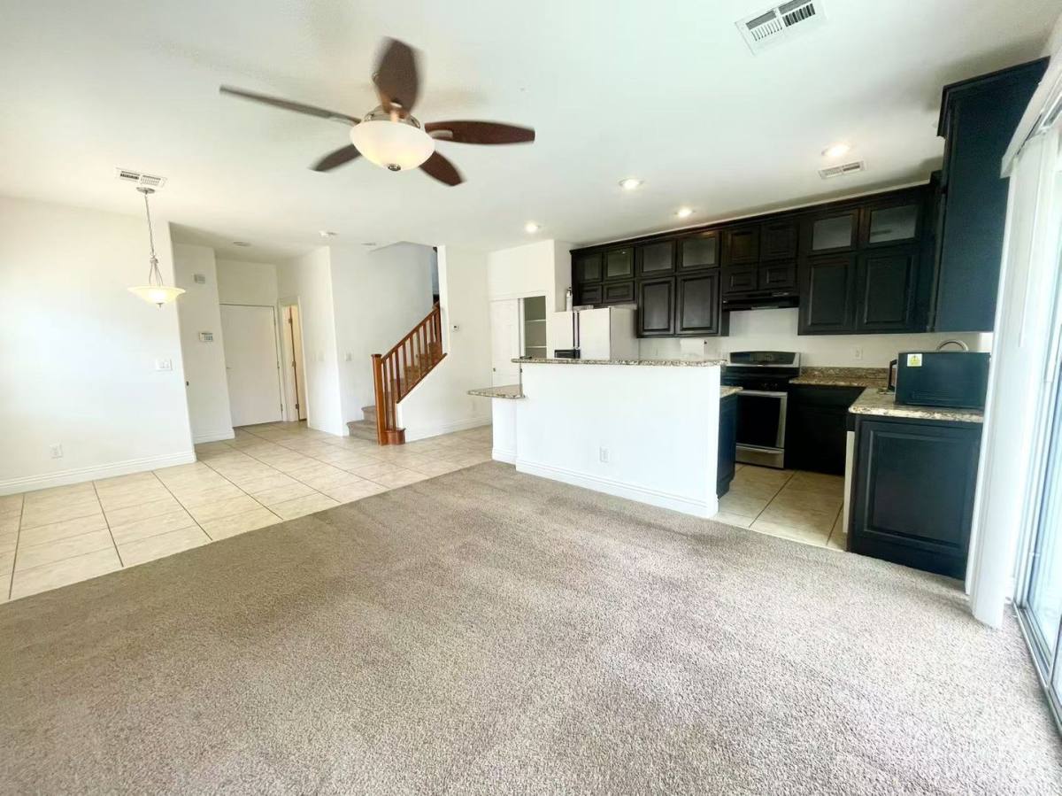 House for rent at 1114 Moonlit Oasis Lane, Henderson, NV 89002