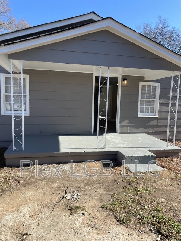 House for rent at 112 Oak Lane, Lagrange, GA 30241