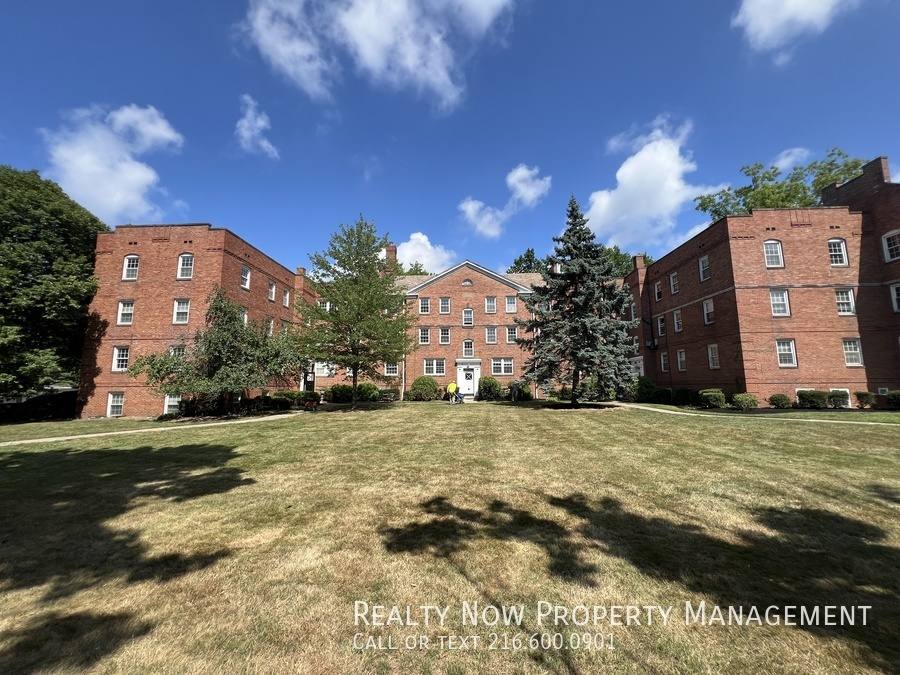 Apartment for rent at 2481 Noble Rd, Cleveland, OH 44121