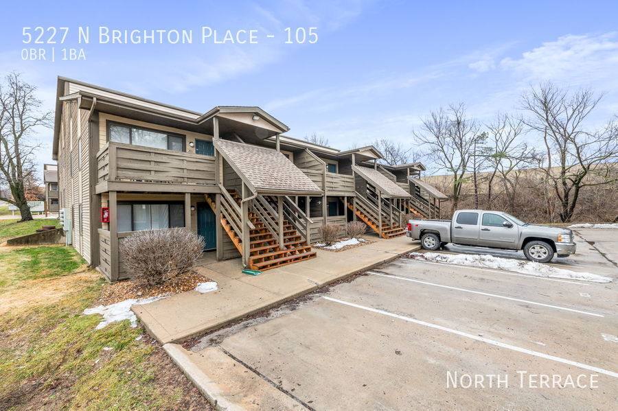 Apartment for rent at 5227 N Brighton Place #105, Kansas City, MO 64119