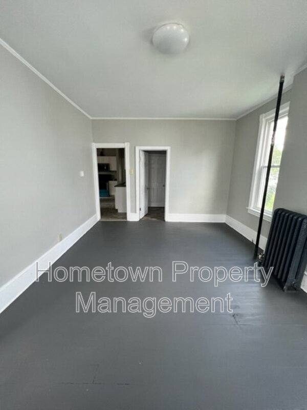 Apartment for rent at 237 E Garfield St - 1st Floor, Shippensburg, PA 17257