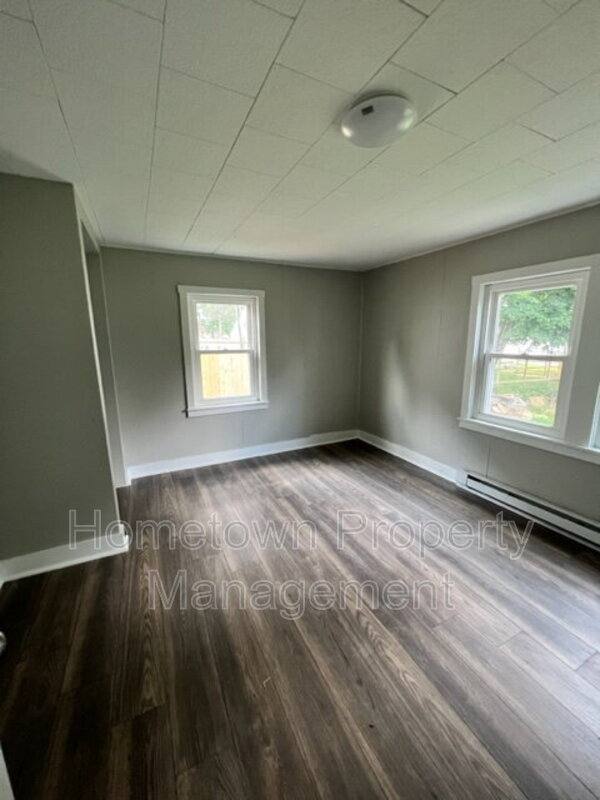 Apartment for rent at 237 E Garfield St - 1st Floor, Shippensburg, PA 17257