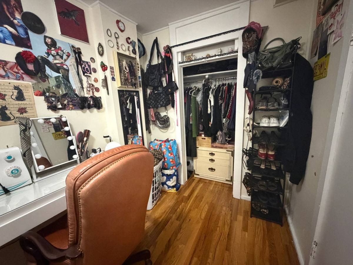 Apartment for rent at 2420 N Seminary, Chicago, IL 60614