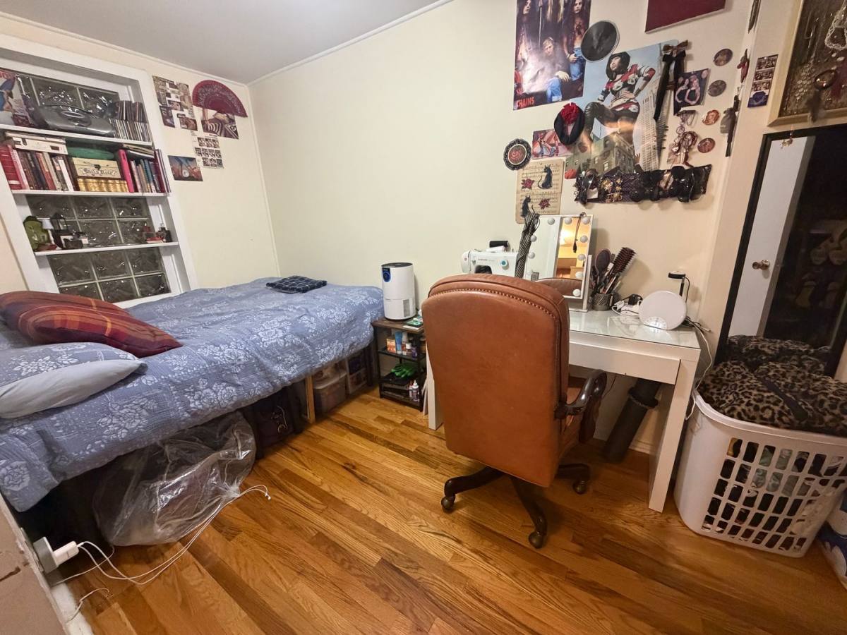 Apartment for rent at 2420 N Seminary, Chicago, IL 60614