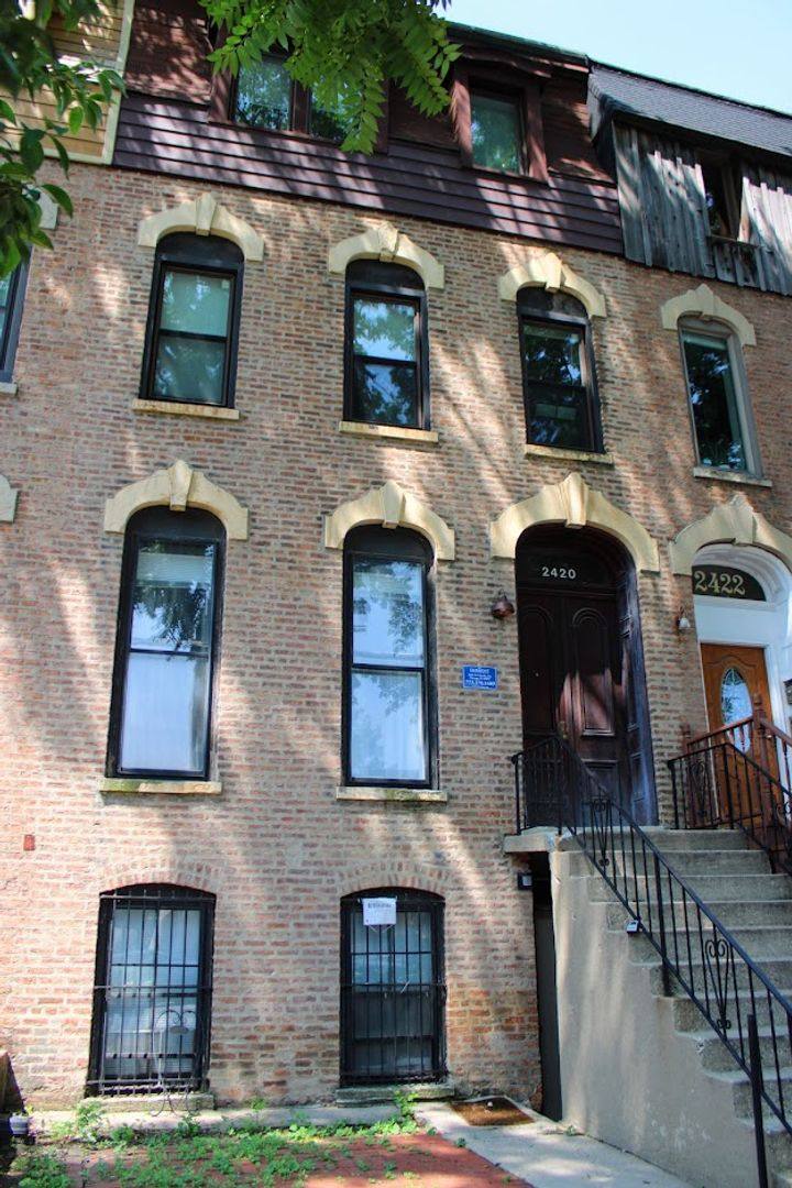 Apartment for rent at 2420 N Seminary, Chicago, IL 60614