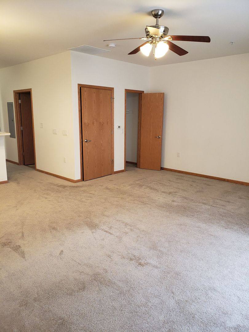 218 Wolfe St, Oregon, WI 53575 - Apartment for Rent - Image 5