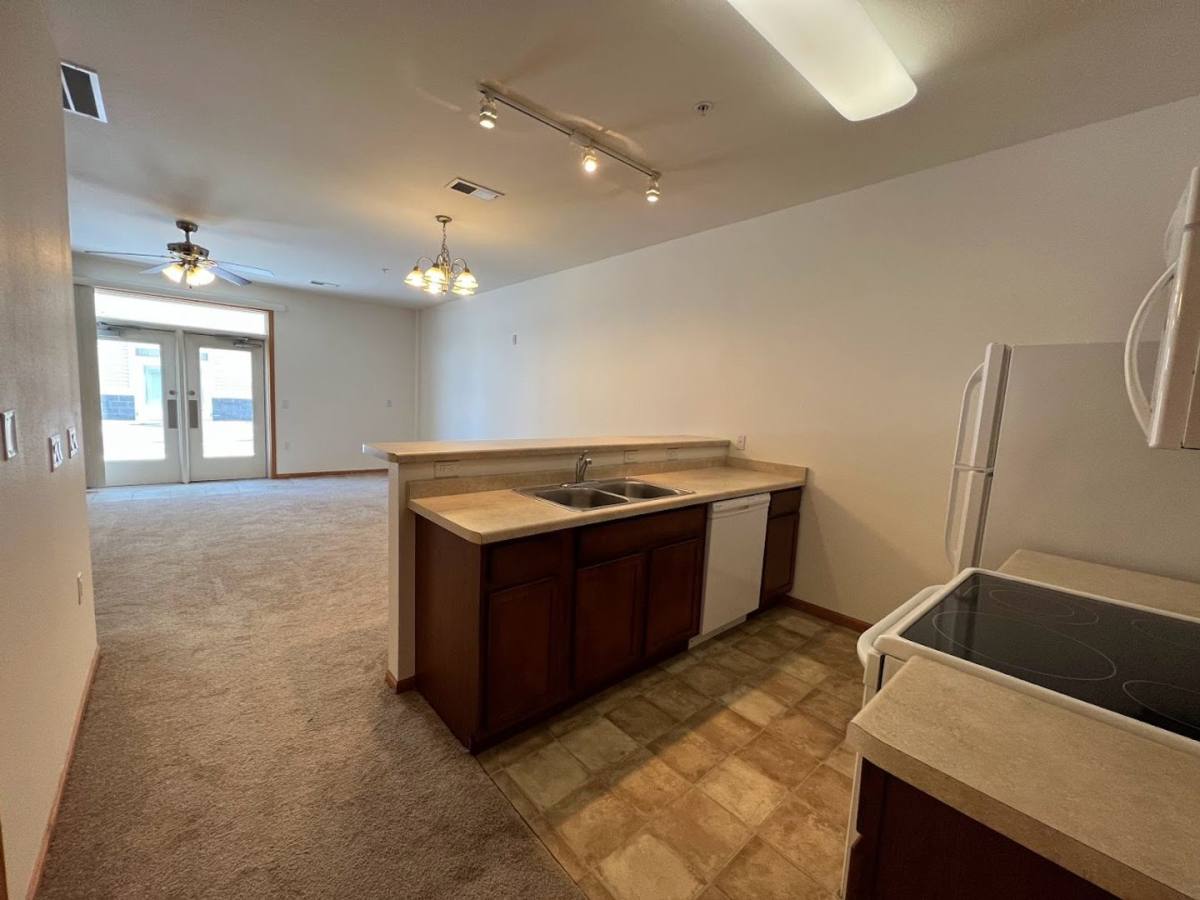 218 Wolfe St, Oregon, WI 53575 - Apartment for Rent - Image 1