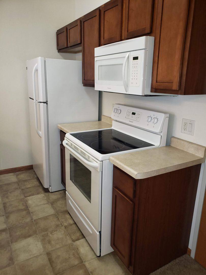 218 Wolfe St, Oregon, WI 53575 - Apartment for Rent - Image 2