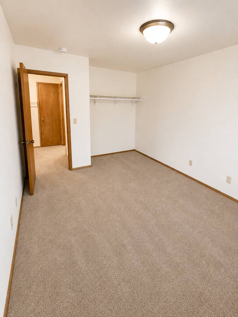 1001 Gilbert Rd, Madison, WI 53711 - Apartment for Rent - Image 5