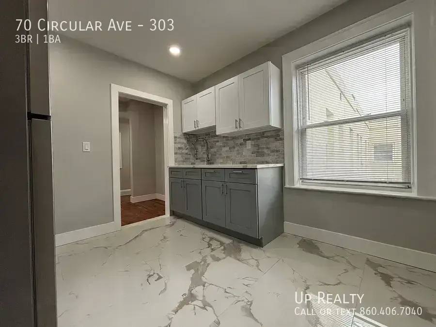 Apartment for rent at 70 Circular Ave, Hamden, CT 06514