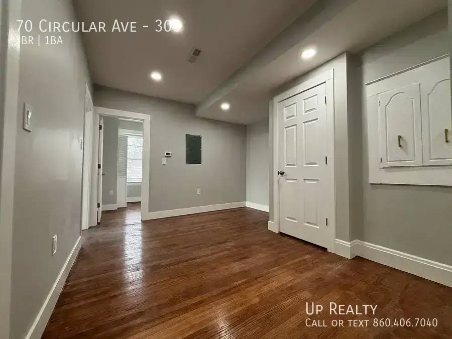 Apartment for rent at 70 Circular Ave, Hamden, CT 06514