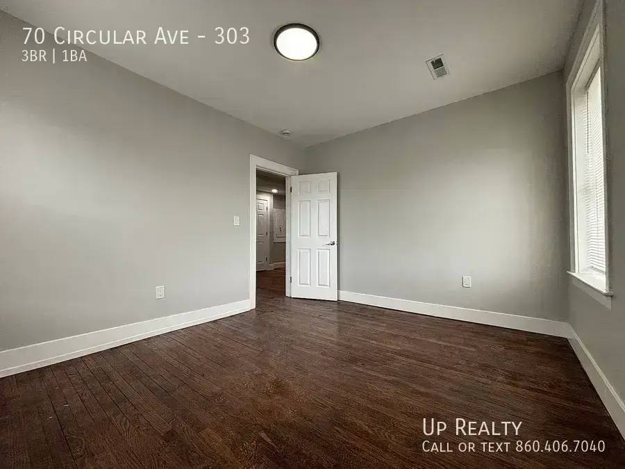Apartment for rent at 70 Circular Ave, Hamden, CT 06514